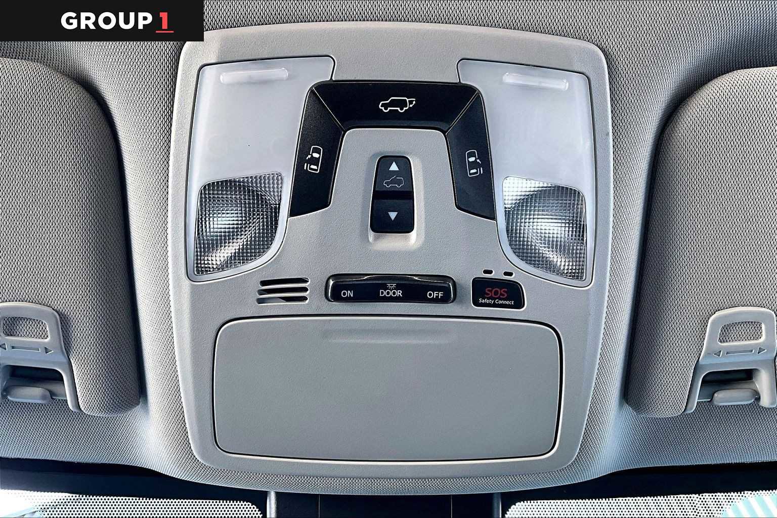 Certified 2020 Toyota Sienna XLE w/ XLE Navigation Package image 33