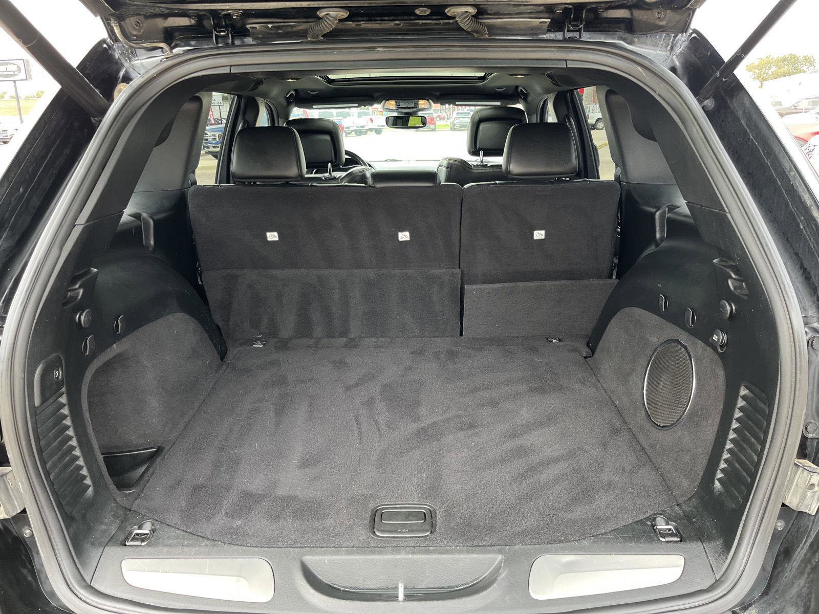 Used 2018 Jeep Grand Cherokee Trailhawk w/ Trailhawk Luxury Group image 12