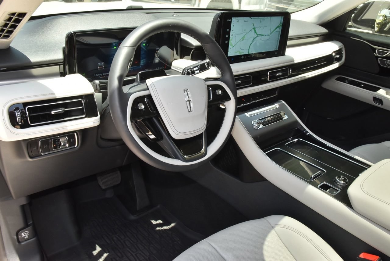 New 2026 Lincoln Aviator 2WD image 34