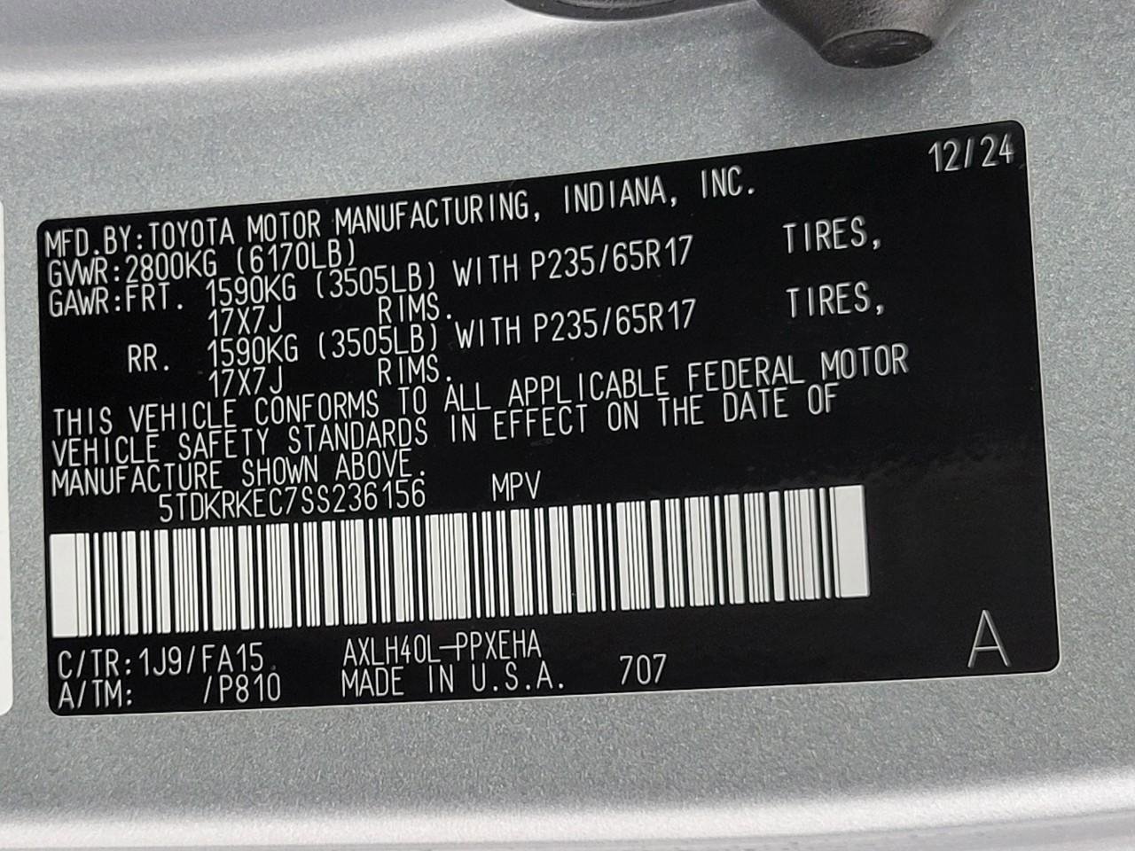 Used 2025 Toyota Sienna LE image 29