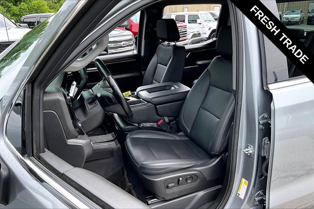 Used 2023 GMC Sierra 1500 SLT AWD/4WD image 6