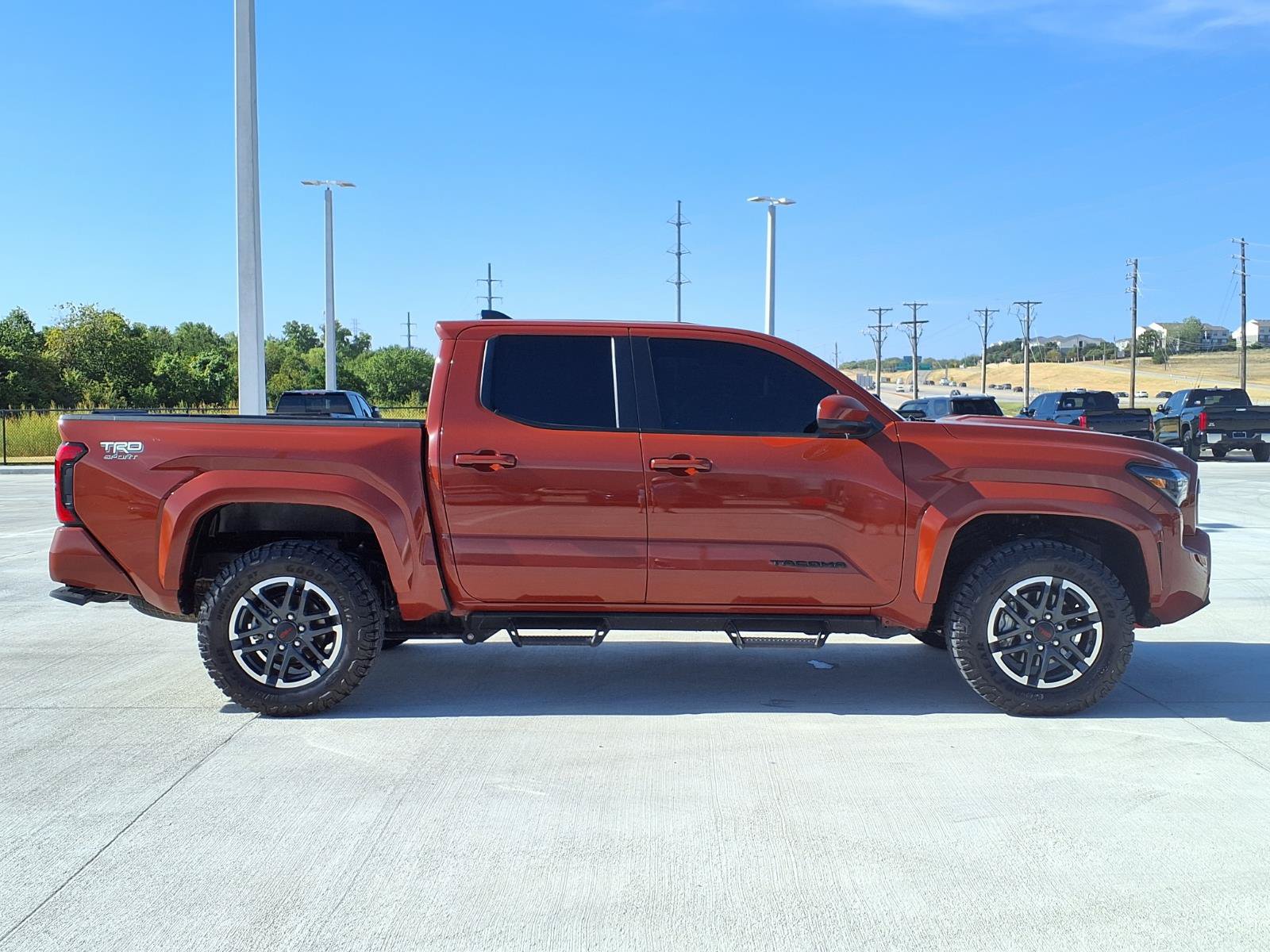 Used 2025 Toyota Tacoma TRD Sport AWD/4WD image 10