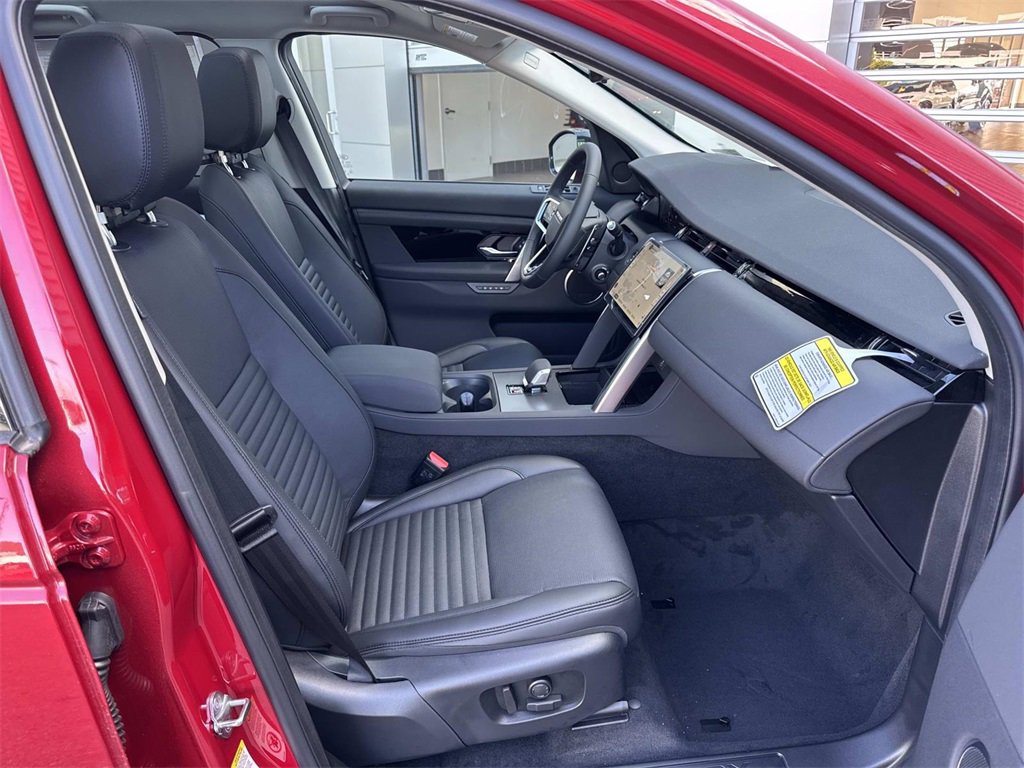 New 2025 Land Rover Discovery Sport S image 9