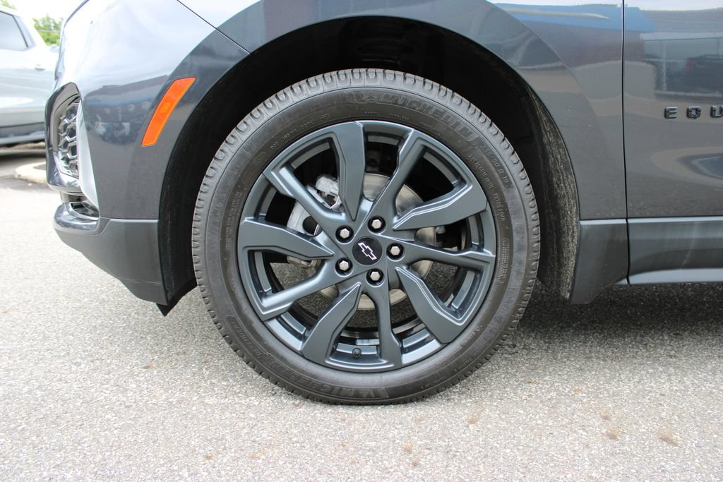 Used 2022 Chevrolet Equinox RS w/ RS Leather Package AWD/4WD image 30