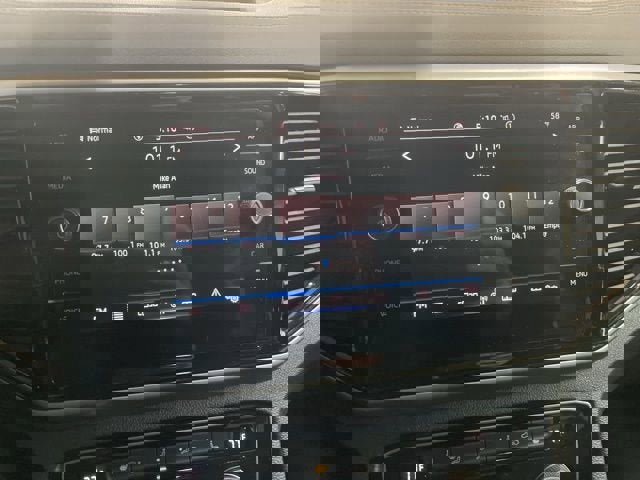 Certified 2023 Volkswagen Atlas Cross Sport SE image 19