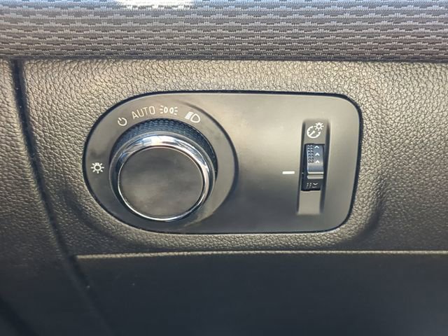 Used 2018 Chevrolet Cruze LS image 26