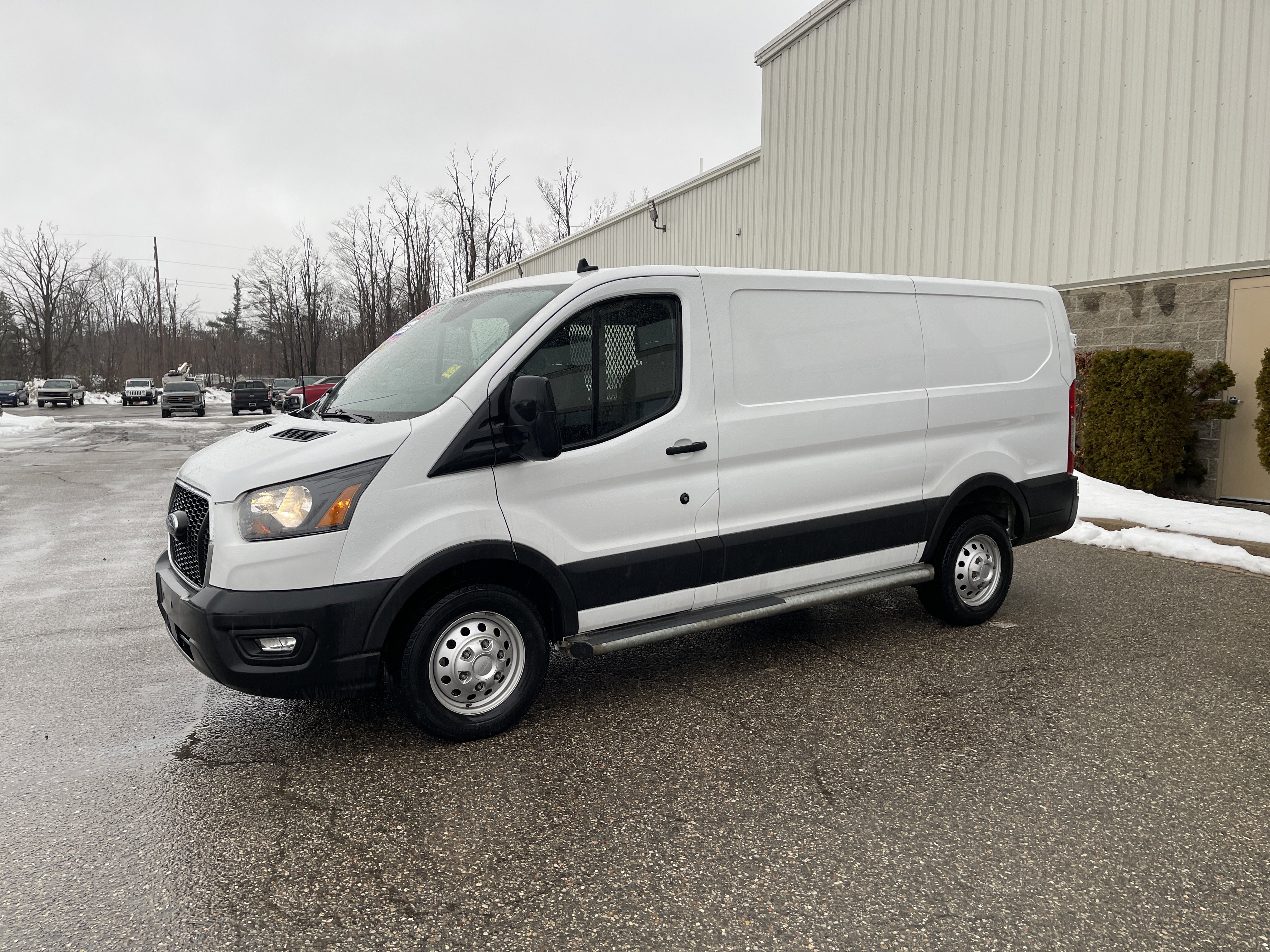 Certified 2023 Ford Transit 250 w/ Exterior Upgrade Package image 8