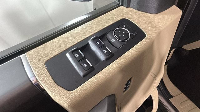 Used 2015 Ford F150 XLT w/ Equipment Group 302A Luxury AWD/4WD image 10