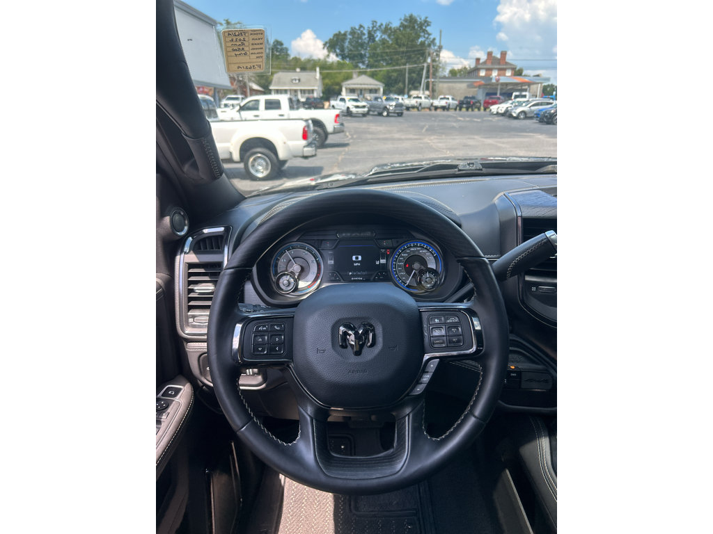 Used 2022 RAM 2500 Limited AWD/4WD image 16