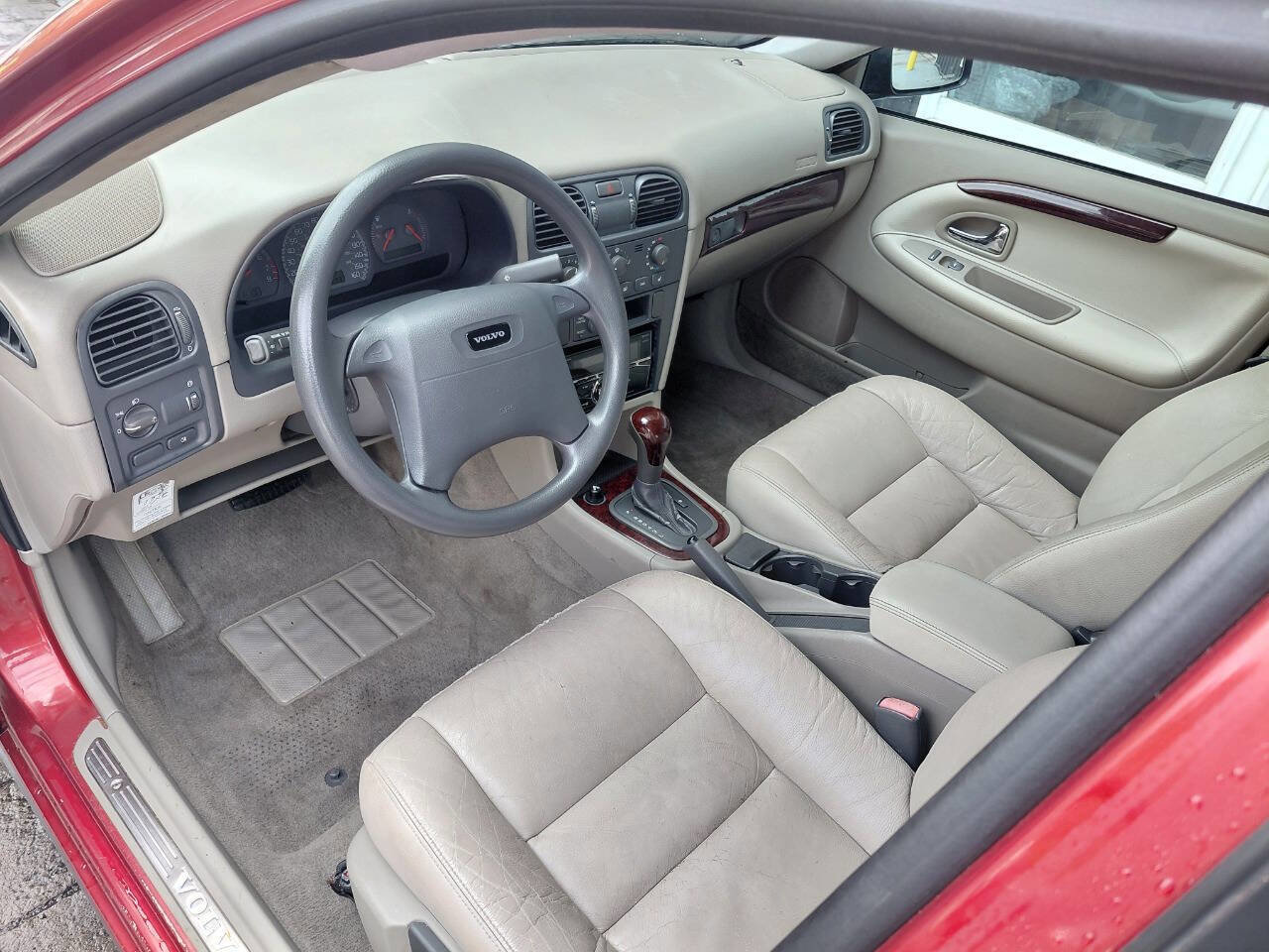 Used 2002 Volvo S40 FWD image 8