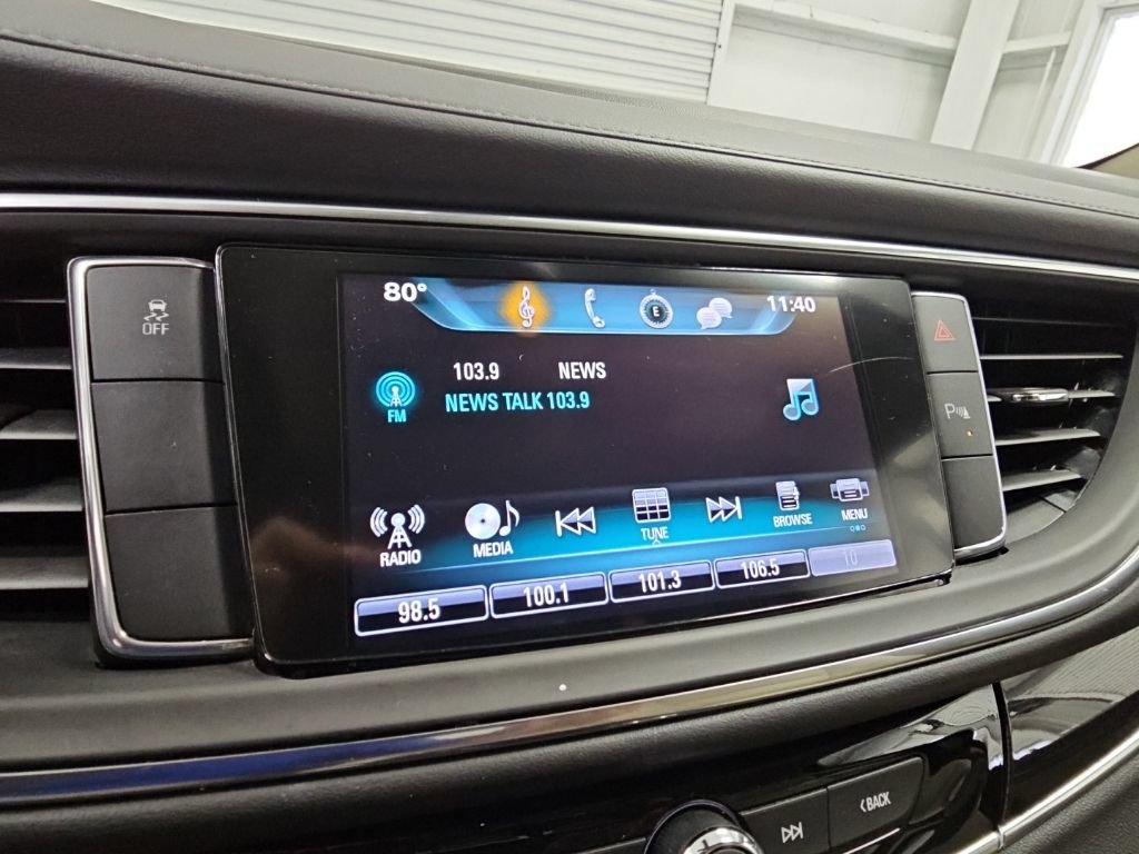 Used 2019 Buick Enclave Essence FWD image 15