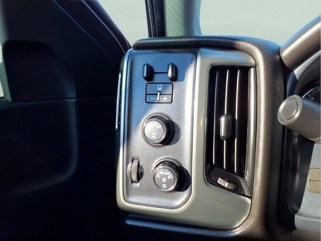 Used 2018 Chevrolet Silverado 1500 LT w/ All Star Edition AWD/4WD image 18