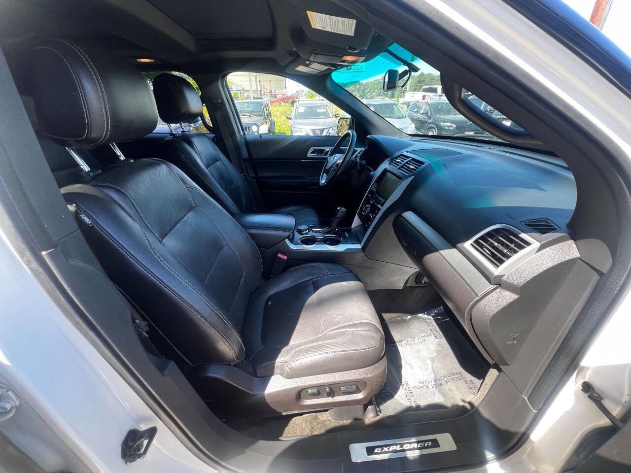 Used 2014 Ford Explorer Sport w/ Equipment Group 401A AWD/4WD image 14