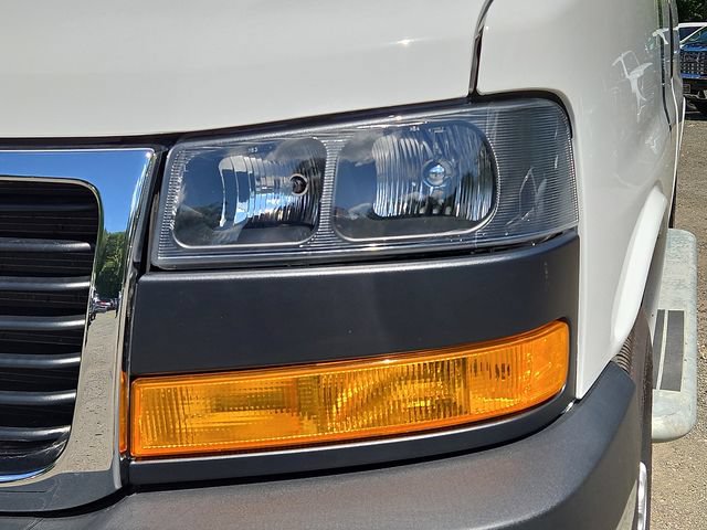 Used 2025 GMC Savana 2500 w/ Driver Convenience Package RWD image 30