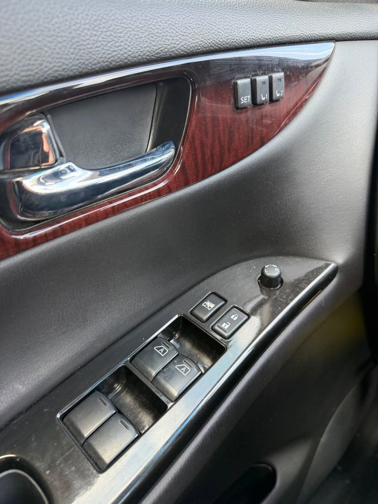 Used 2017 INFINITI QX50 AWD w/ Deluxe Touring Package image 19