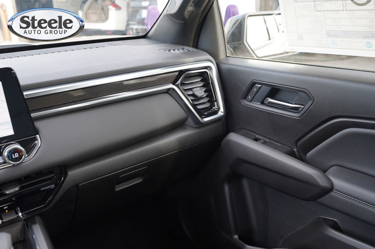 New 2026 GMC Canyon Elevation w/ Convenience Package RWD image 8