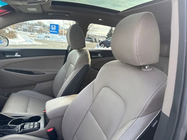 Used 2019 Hyundai Tucson Ultimate w/ Cargo Package image 12