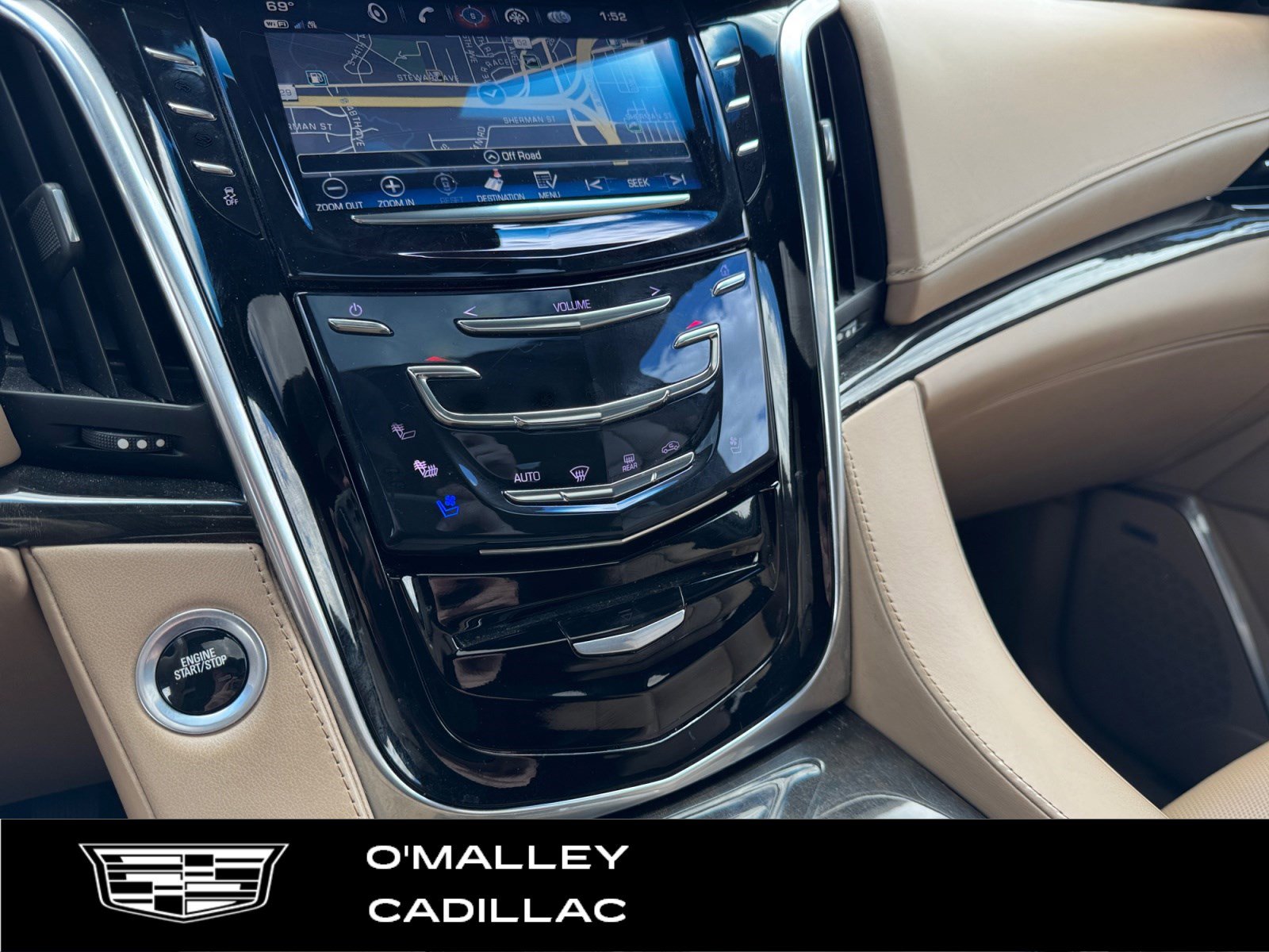 Used 2019 Cadillac Escalade ESV Platinum AWD/4WD image 21