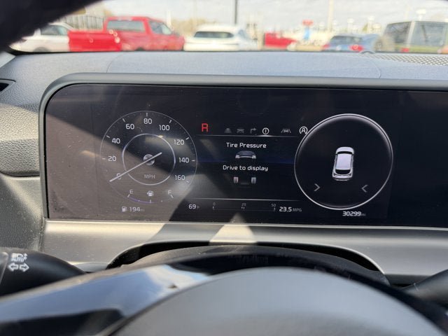 Used 2024 Kia Seltos EX FWD image 25