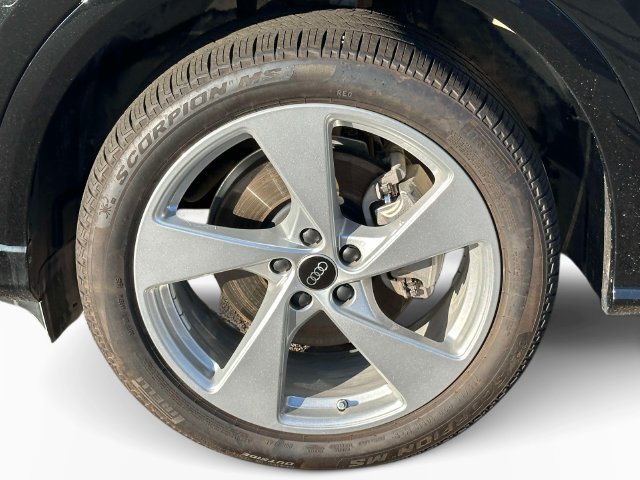 Certified 2025 Audi Q5 Premium Plus AWD/4WD image 10