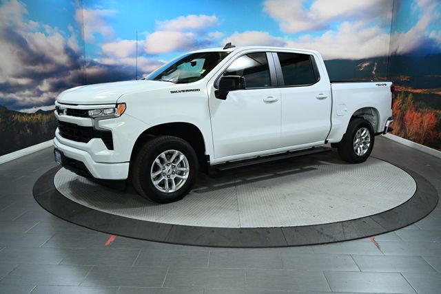 Used 2023 Chevrolet Silverado 1500 RST w/ Convenience Package II image 4