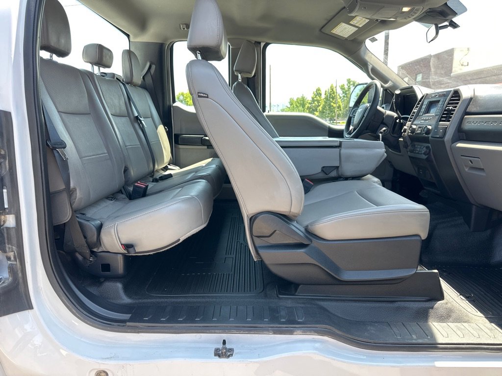 Used 2020 Ford F250 XL w/ Power Equipment Group image 8