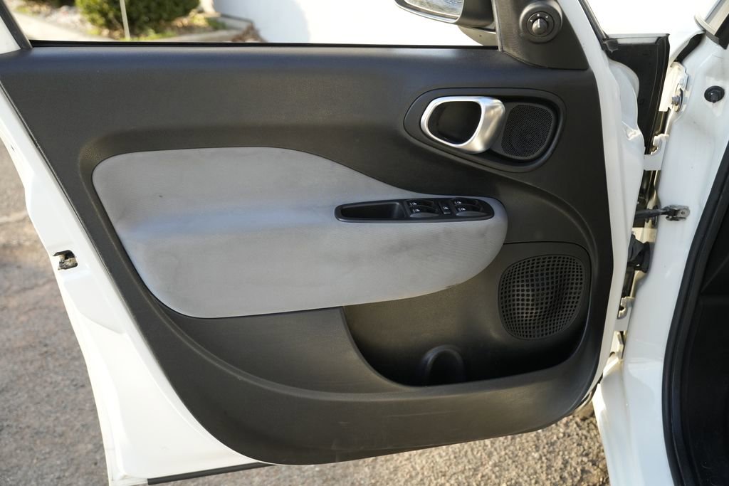 Used 2014 FIAT 500L Easy image 14