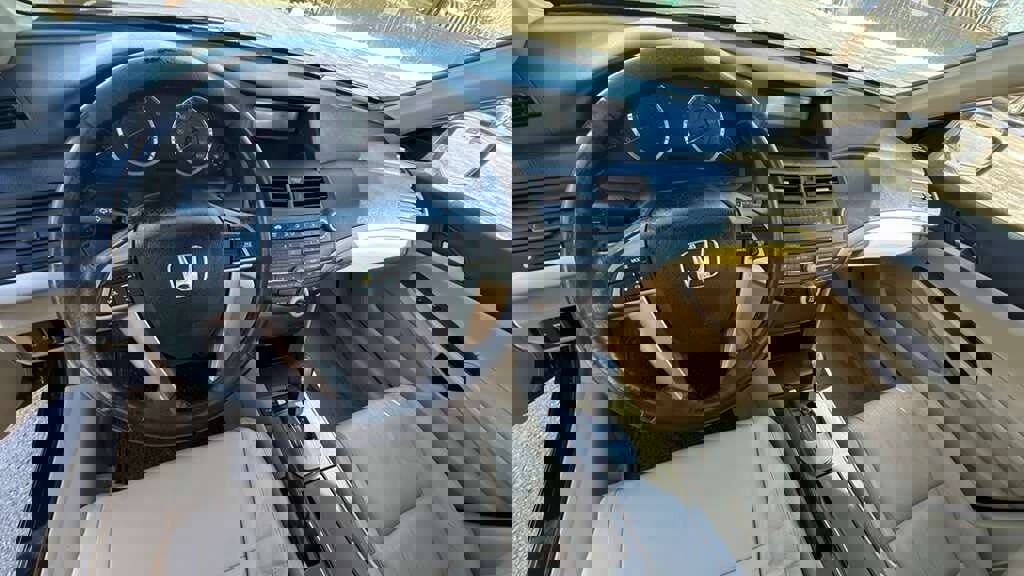 Used 2011 Honda Accord SE image 10