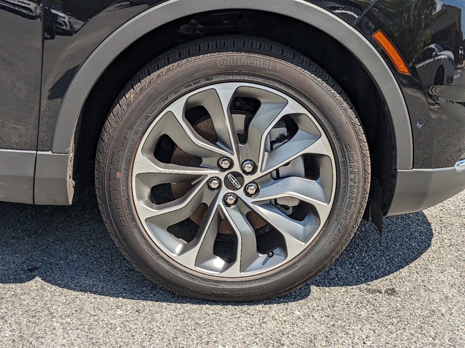 Certified 2023 Lincoln Nautilus Reserve w/ Equipment Group 201A image 13