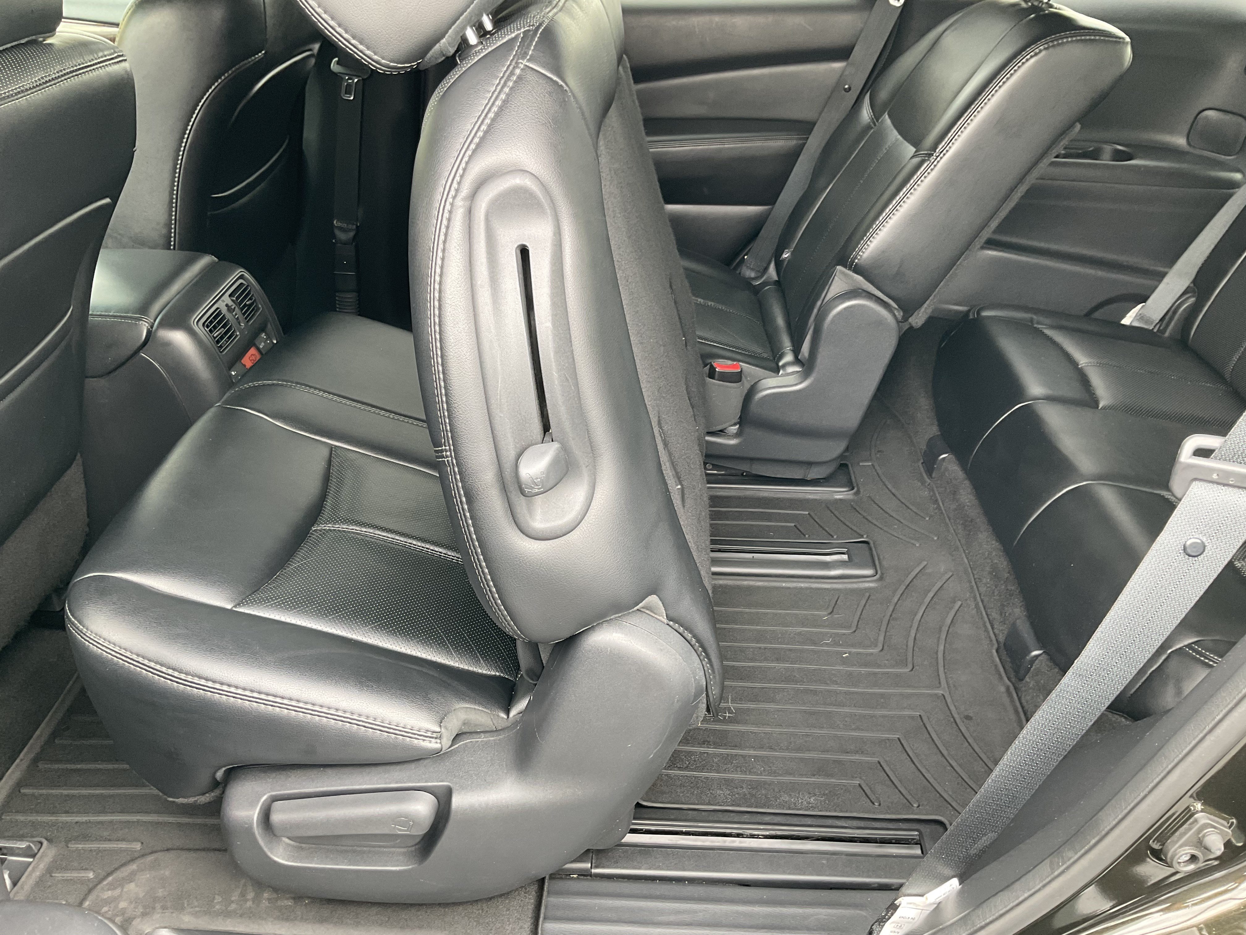 Used 2015 Nissan Pathfinder Platinum FWD image 44