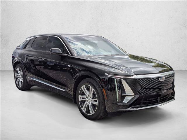 Used 2024 Cadillac Lyriq Tech AWD/4WD image 3