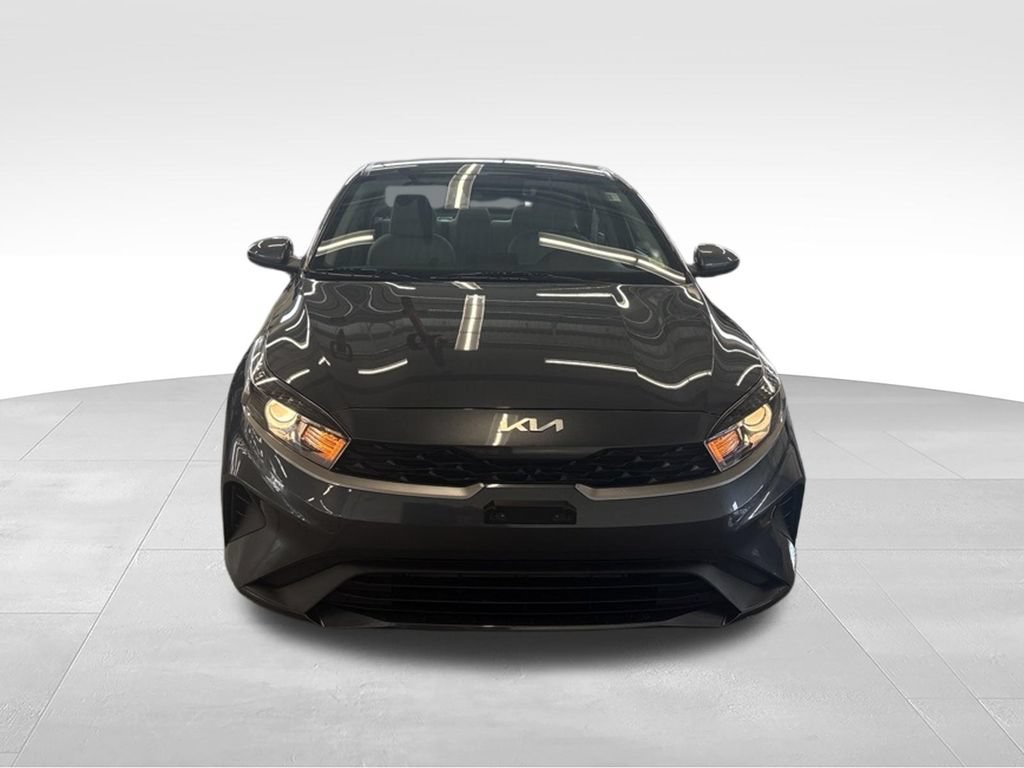 Certified 2023 Kia Forte LXS FWD image 5