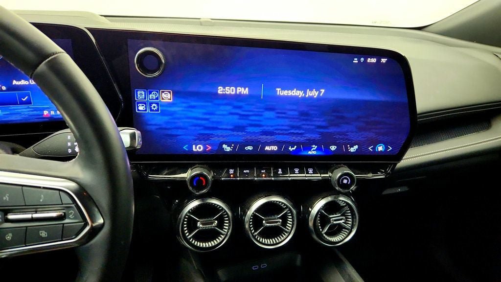 Used 2024 Chevrolet Blazer EV LT AWD/4WD image 16