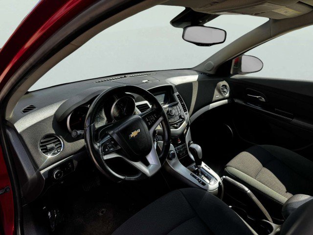 Used 2011 Chevrolet Cruze LT FWD image 21