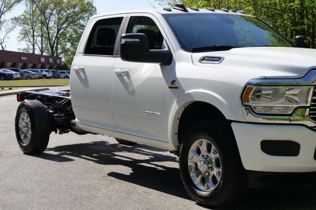 Used 2024 RAM 3500 Laramie AWD/4WD image 49