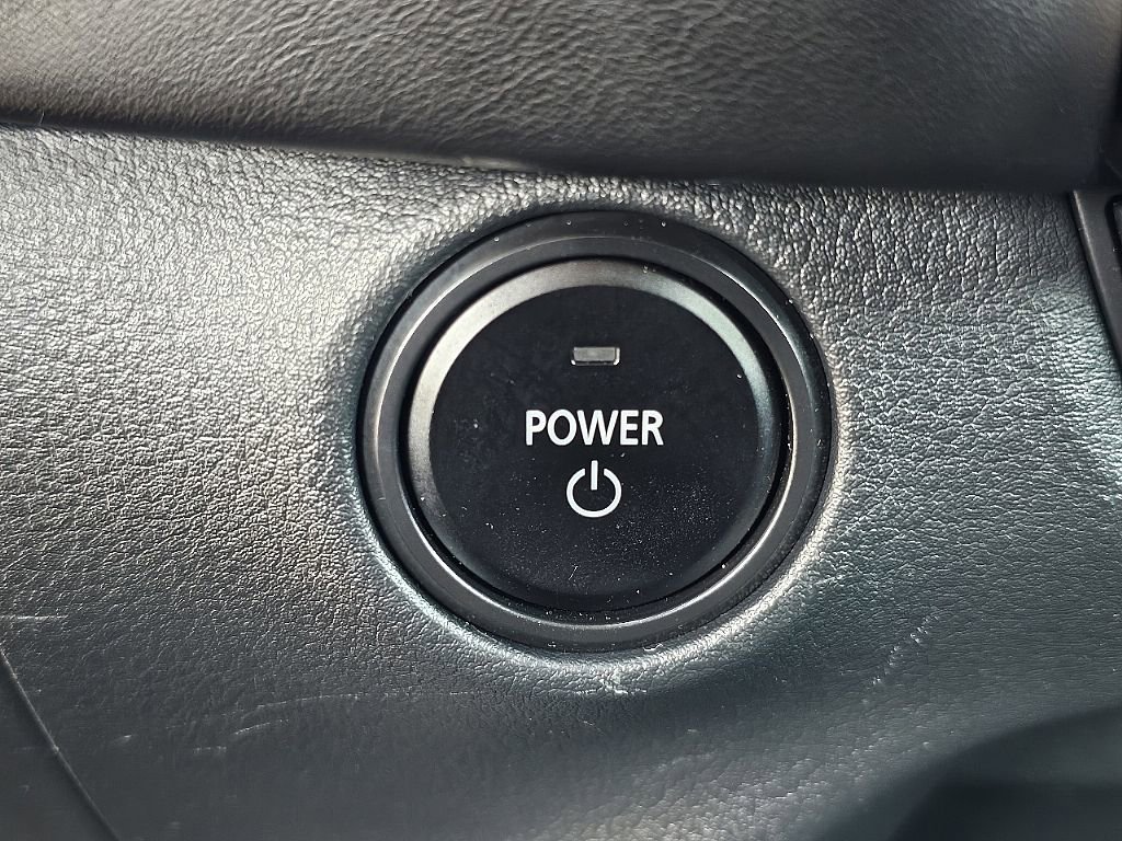 Certified 2025 MAZDA CX-50 AWD 2.5 Hybrid w/ Premium Pkg image 31