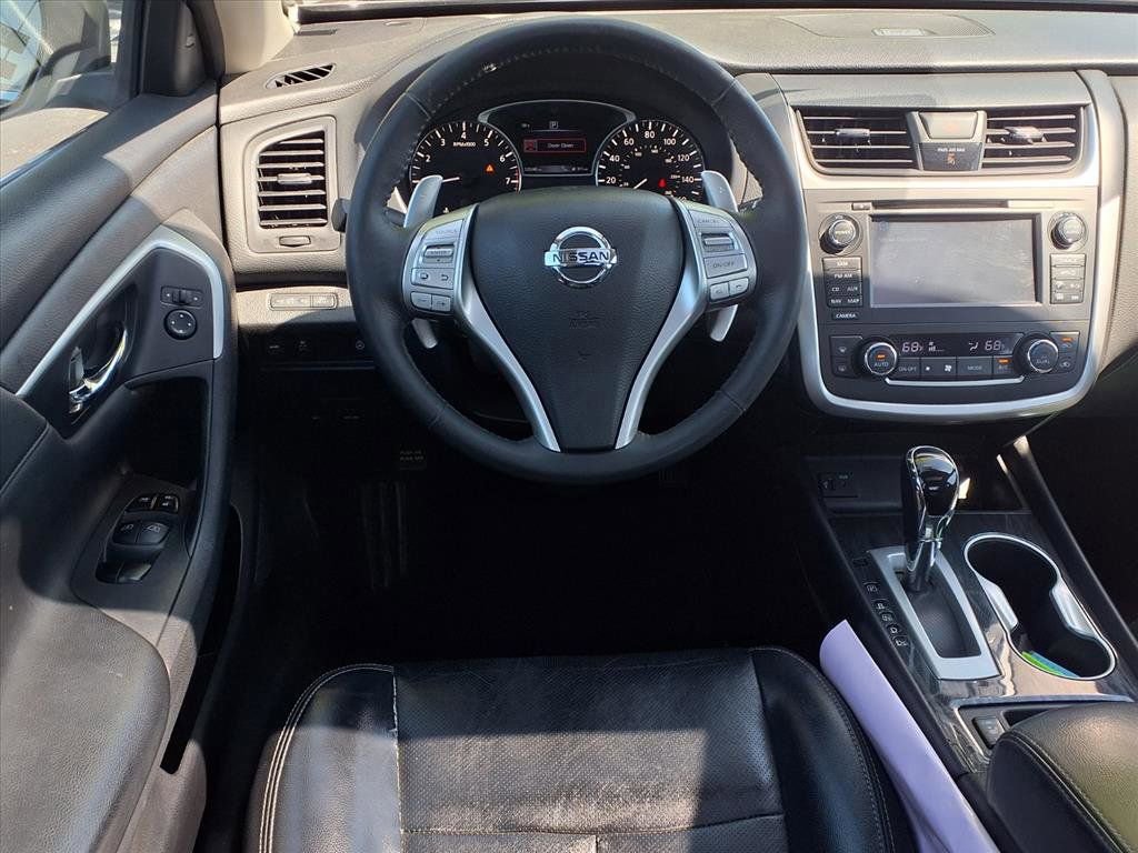 Used 2016 Nissan Altima 3.5 SL FWD image 4
