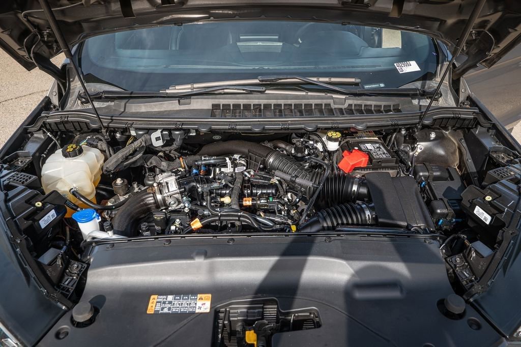 Used 2022 Ford Edge ST w/ Cargo Accessory Package image 17