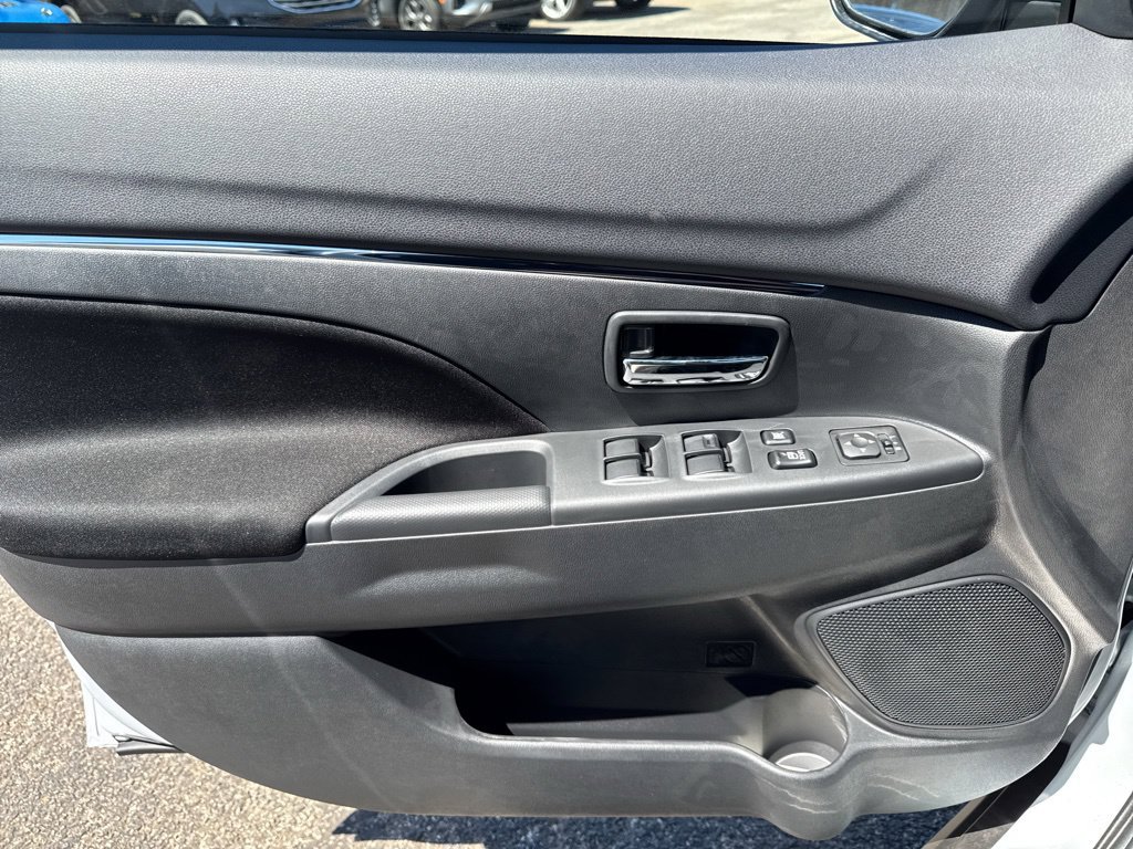 New 2027 Mitsubishi Outlander Sport ES AWD/4WD image 28