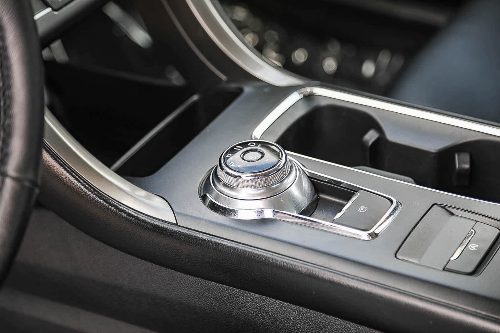 Used 2019 Ford Fusion SEL FWD image 20