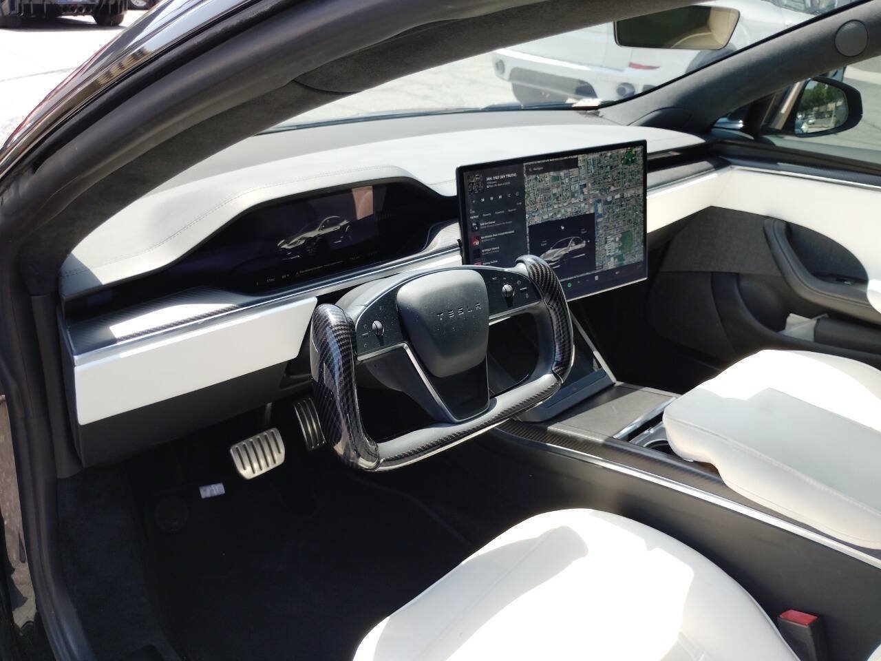 Used 2022 Tesla Model S Plaid AWD/4WD image 28