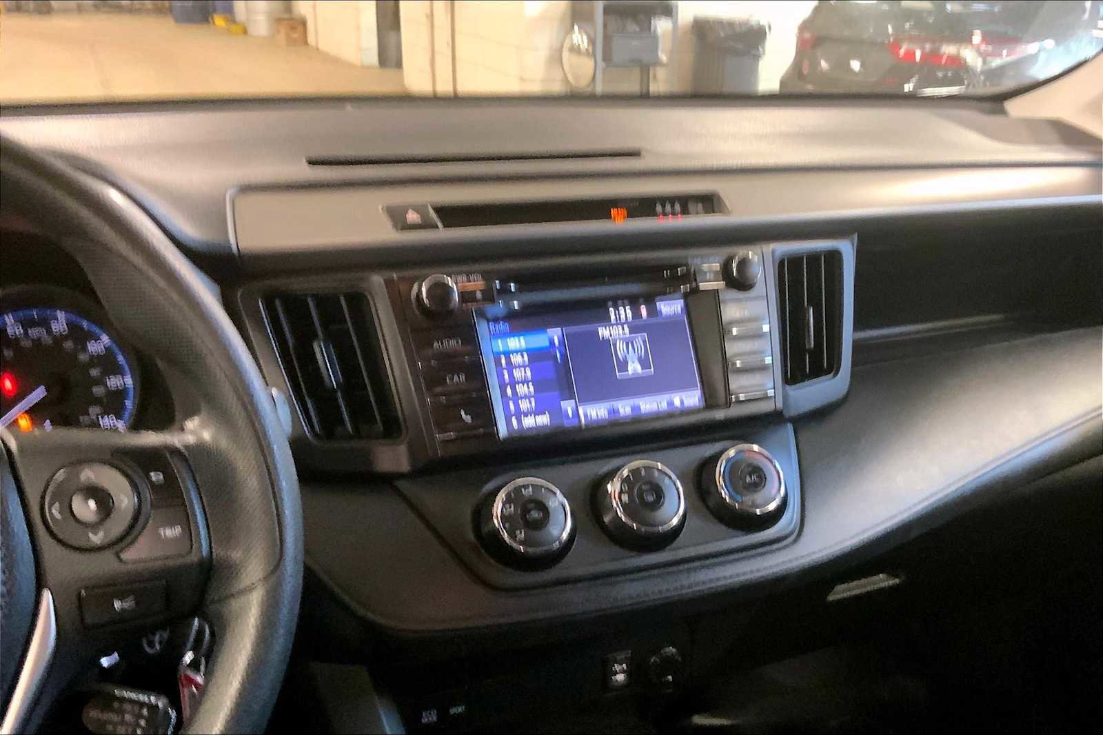 Used 2017 Toyota RAV4 LE w/ Carpet Mat Package image 7