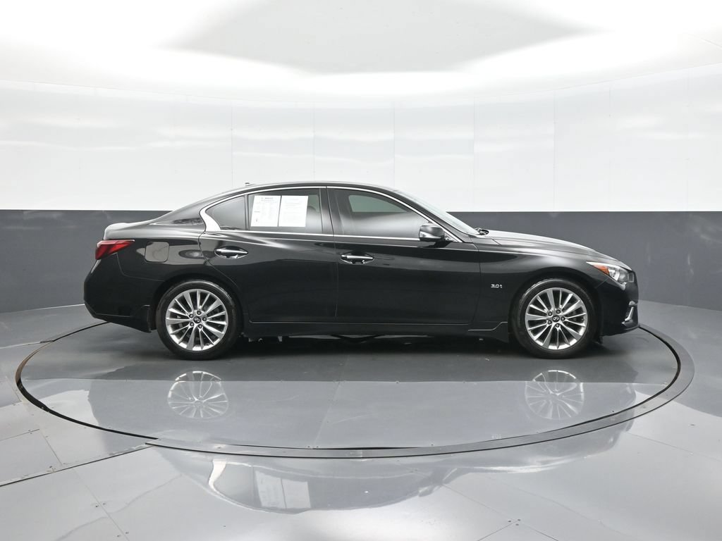 Used 2018 INFINITI Q50 Luxe w/ Essential Package (3.0T Luxe) AWD/4WD image 8