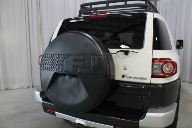 Used 2013 Toyota FJ Cruiser 4WD w/ Upgrade Pkg image 31