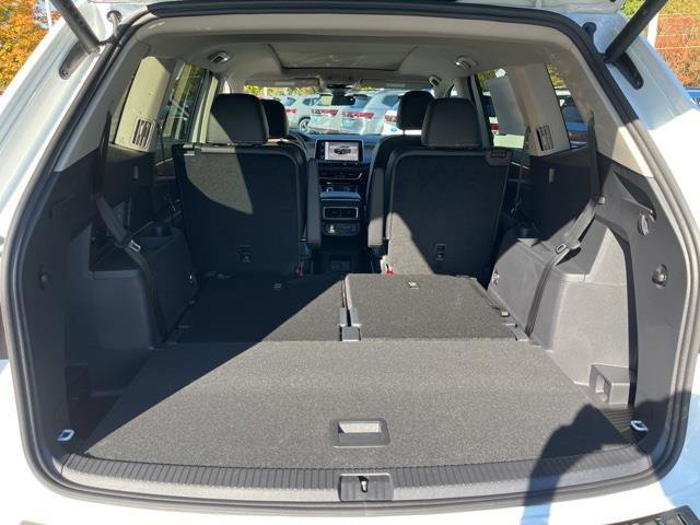 Used 2025 Volkswagen Atlas SE w/ Panoramic Sunroof Package image 15