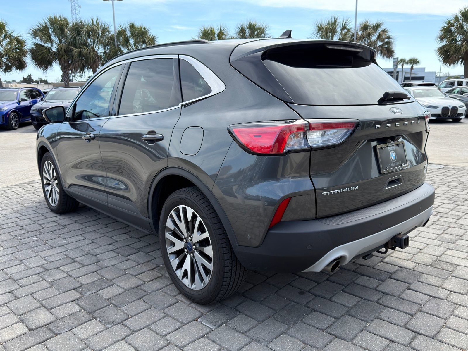 Used 2020 Ford Escape Titanium image 11