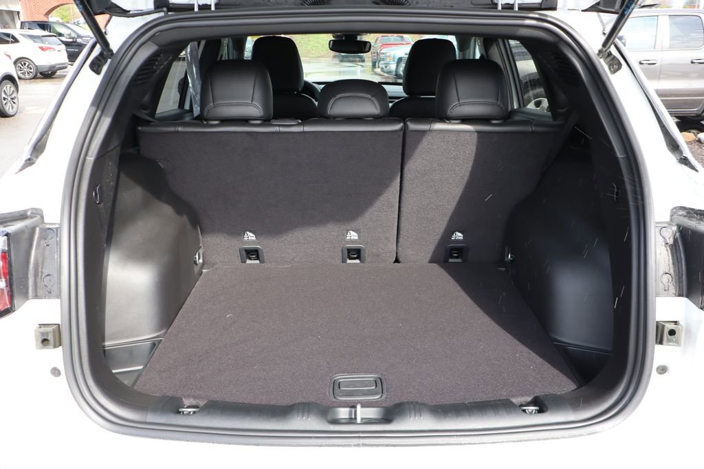 Used 2024 Jeep Compass Limited image 33