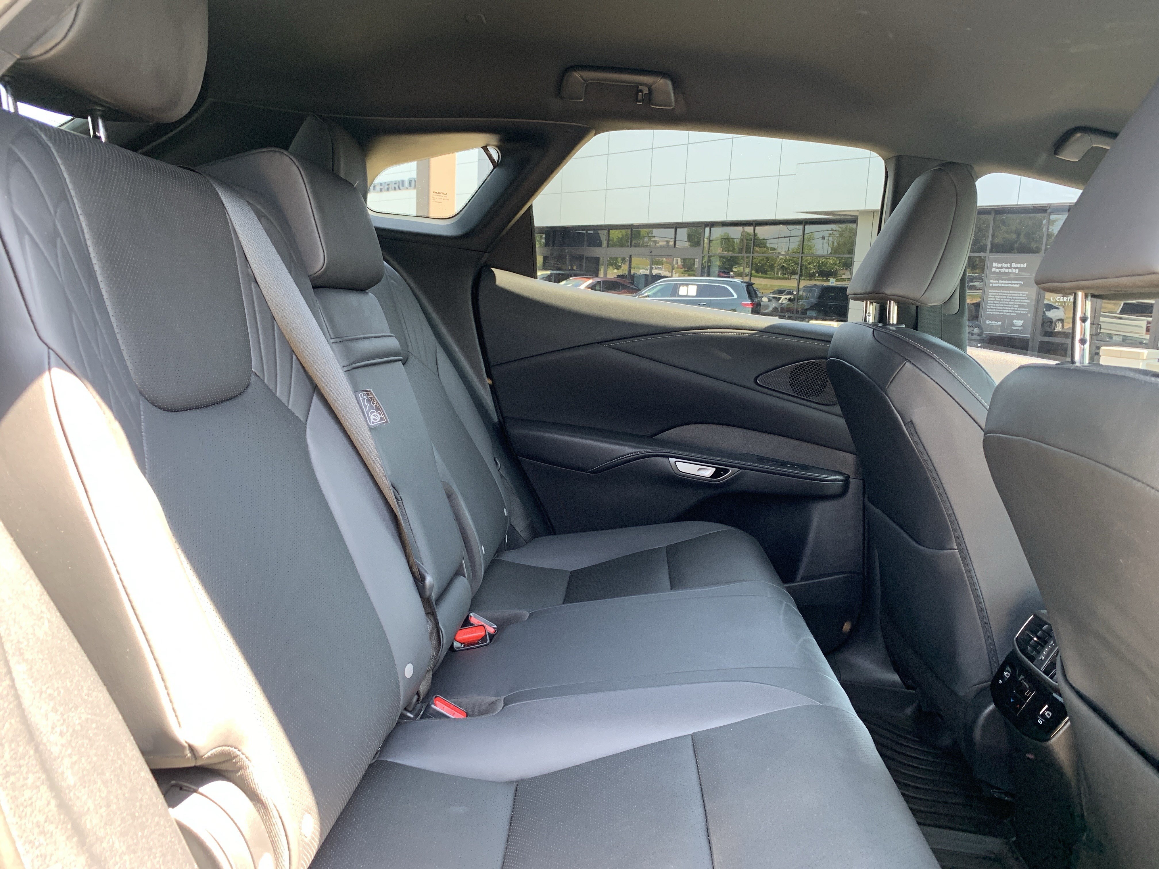 Used 2023 Lexus RX 350 FWD w/ Accessory Package (Z1) image 33