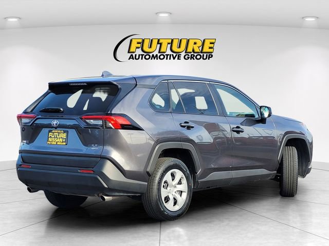 Used 2024 Toyota RAV4 LE image 4