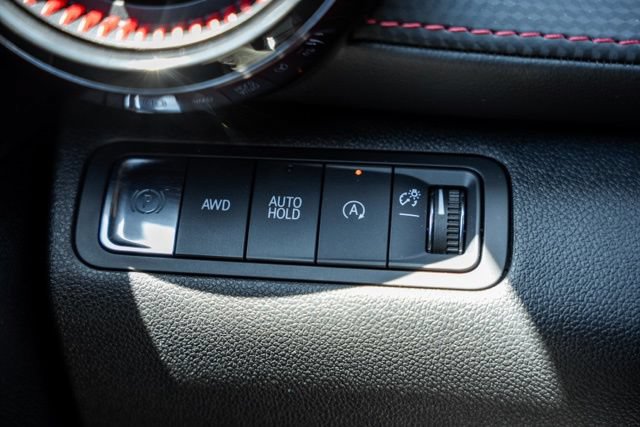 Used 2025 Chevrolet Equinox RS AWD/4WD image 17